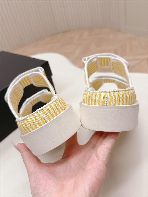 20251128184436945 280